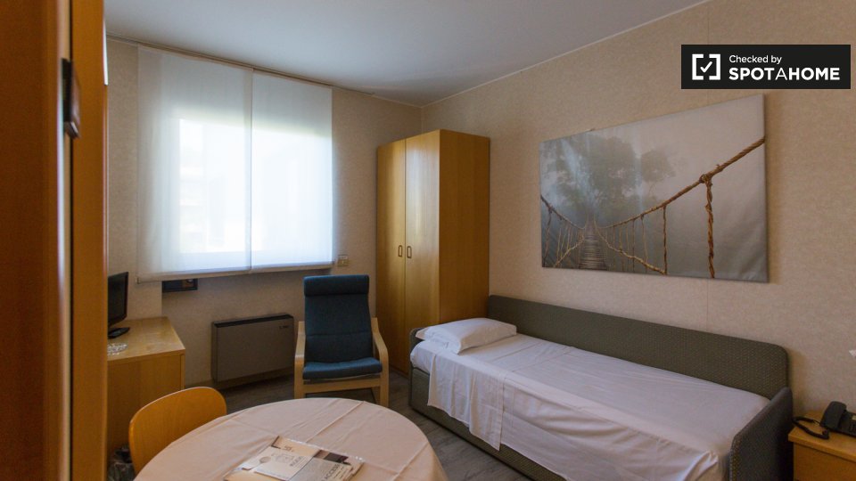 Apartment mono Milan, 15m² — photo 4