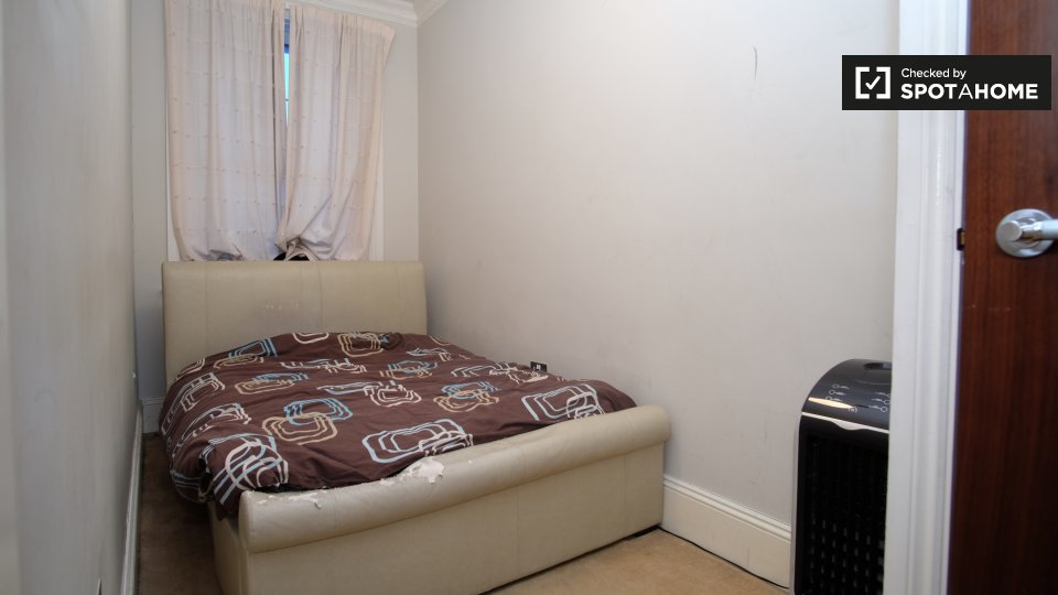 Double room London, 4 beds — photo 1