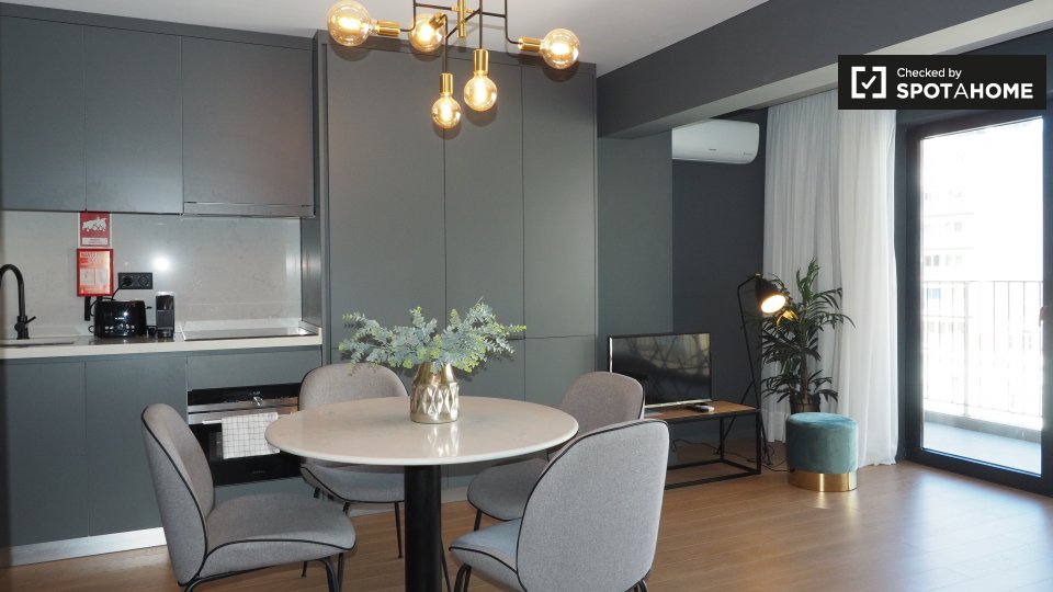 Apartment mono Lisbon, 47m² — photo 4