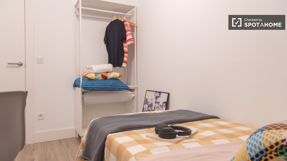 Double room Madrid, 10 beds — photo 15