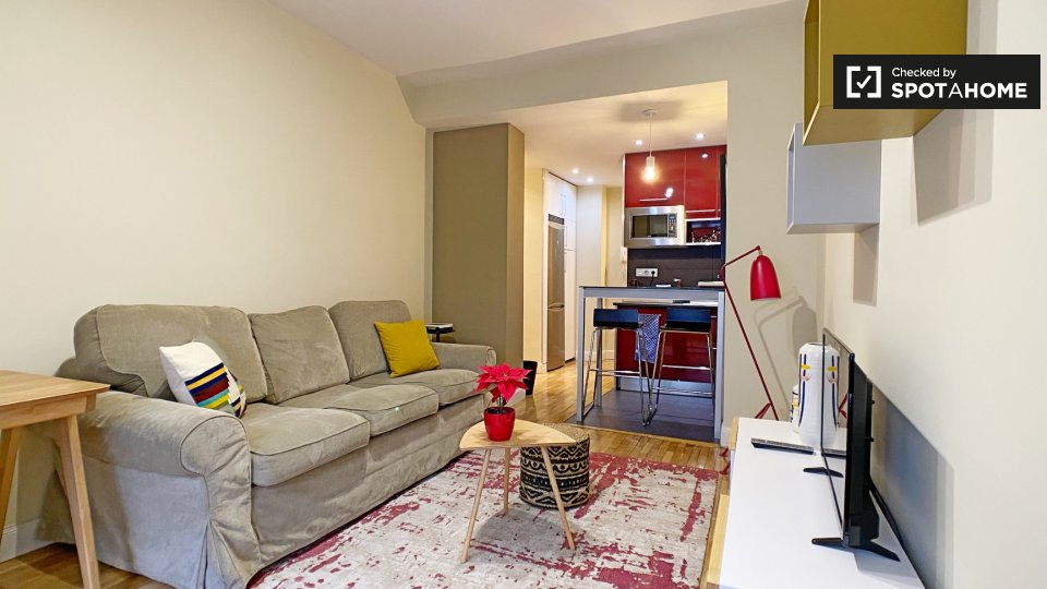Apartment Madrid, 1 bed, 60m² — photo 1