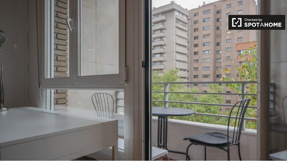 Double room Madrid, 4 beds, 120m² — photo 8