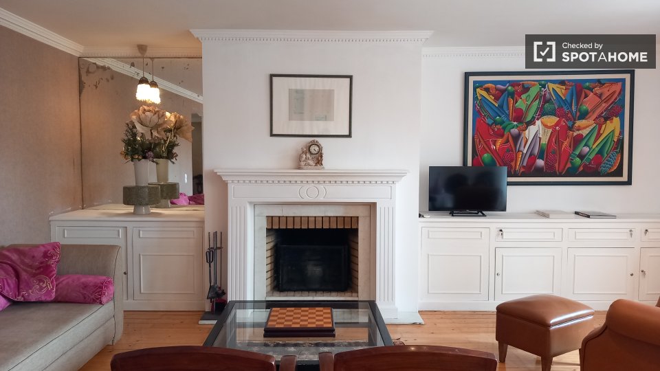 Apartment Lisbon, 1 bed, 90m² — photo 15