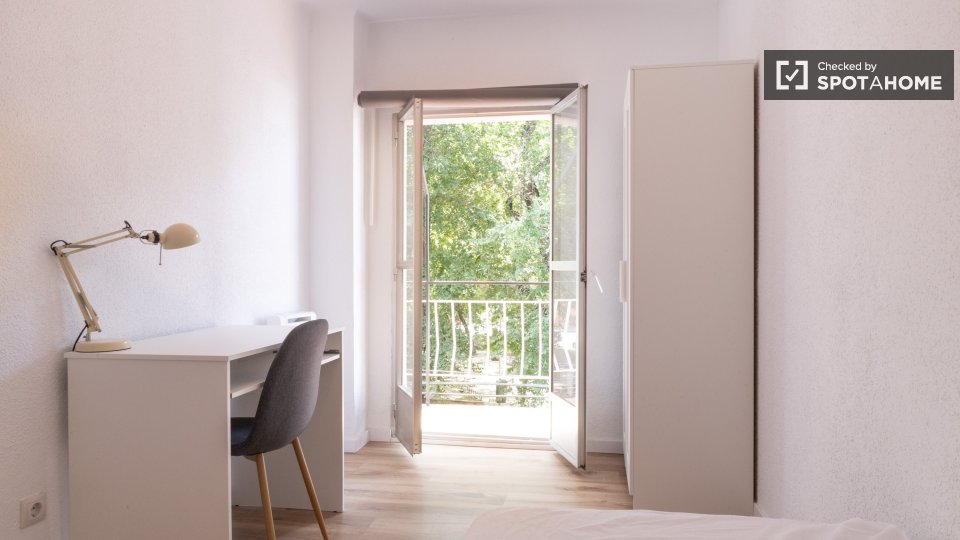 Double room Madrid, 4 beds — photo 28