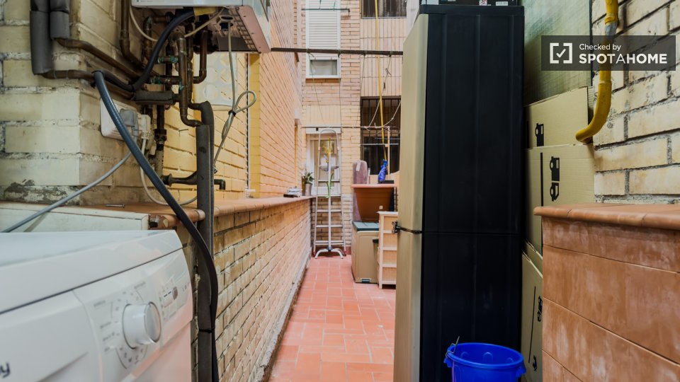 Apartment Barcelona, 3 beds, 75m² — photo 39