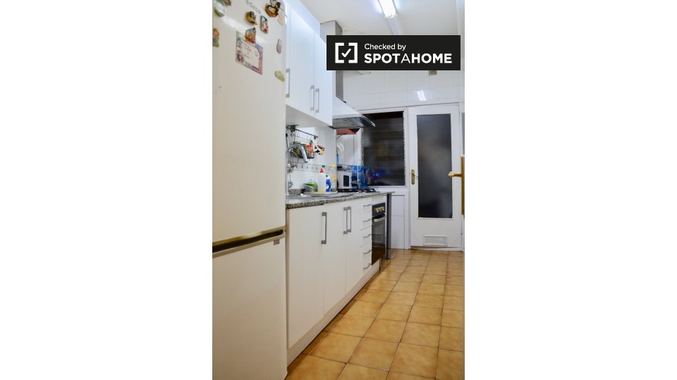 Double room Barcelona, 4 beds, 100m² — photo 10