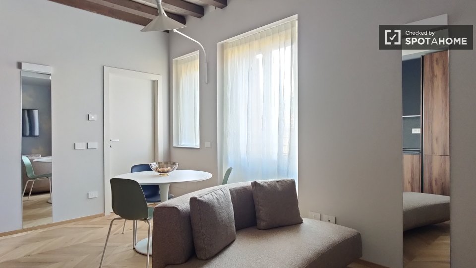 Apartment Milan, 1 bed, 49m² — photo 4