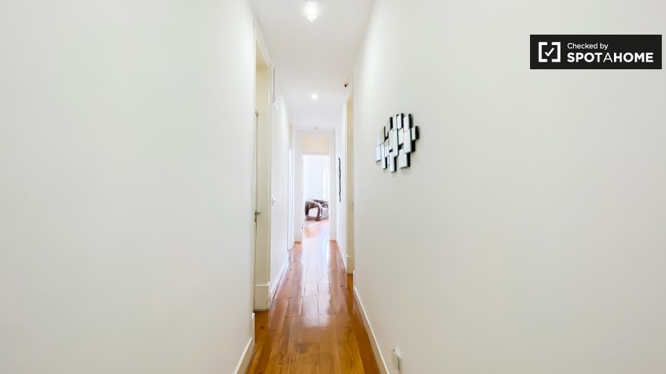 Double room Lisbon, 5 beds, 120m² — photo 15