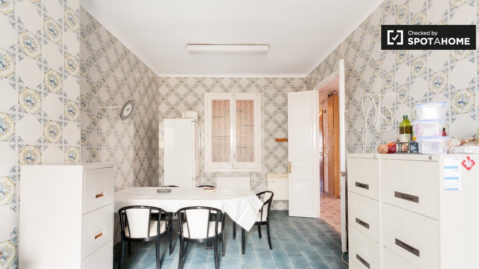 Double room Barcelona, 7 beds, 195m² — photo 5