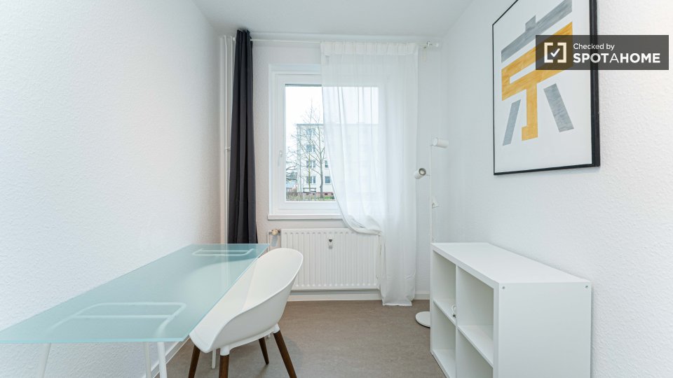 Double room Berlin, 4 beds, 66m² — photo 19