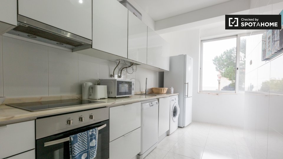 Apartment Lisbon, 2 beds — photo 8