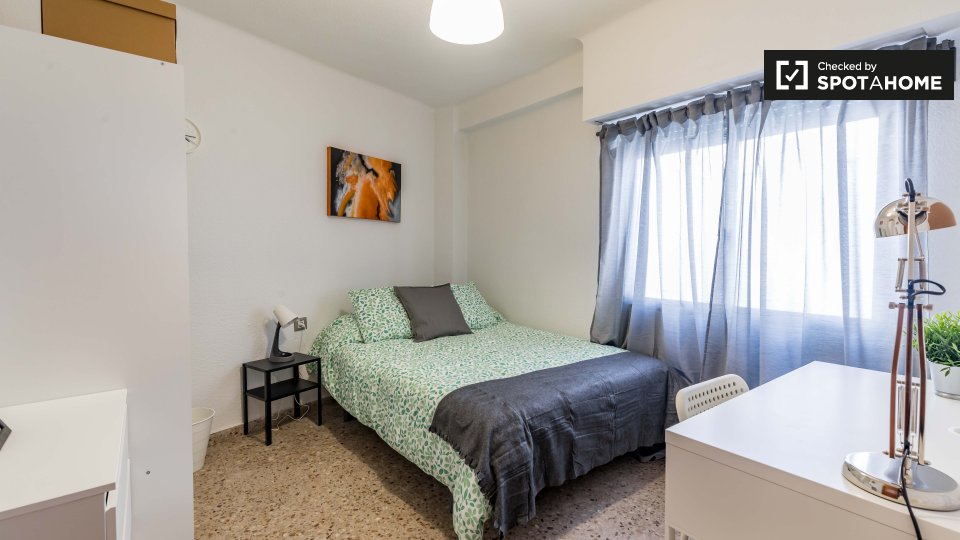 Double room Valencia, 5 beds — photo 1