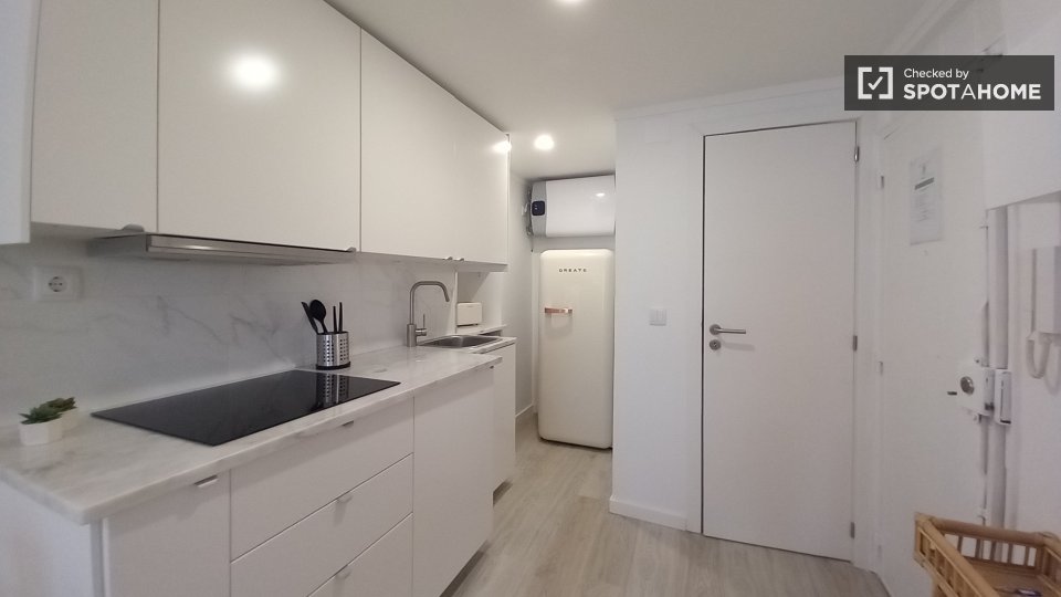 Apartment Lisbon, 1 bed, 40m² — photo 5