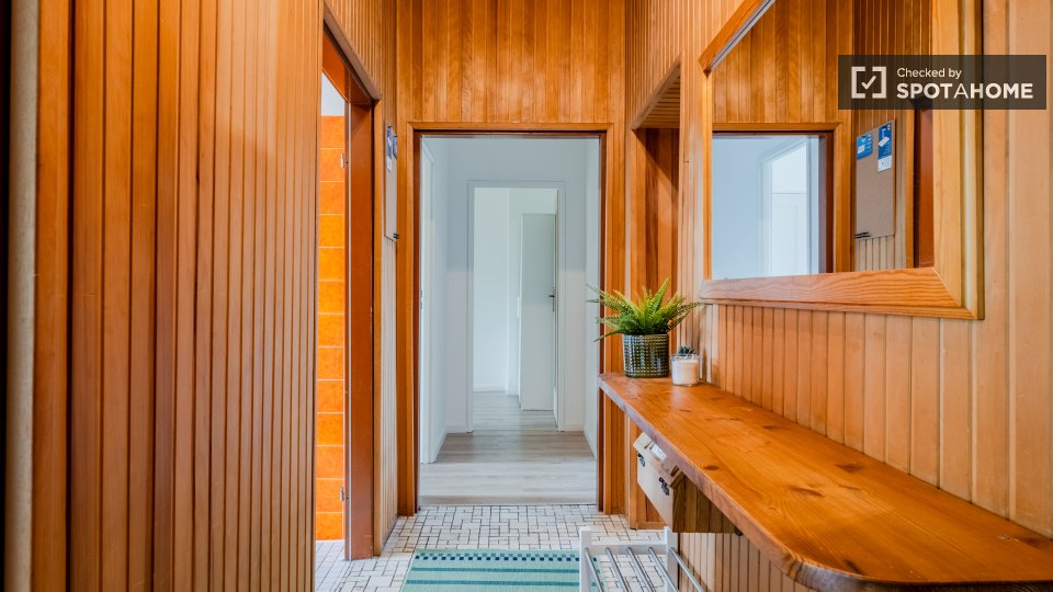 Double room Berlin, 5 beds, 86m² — photo 3