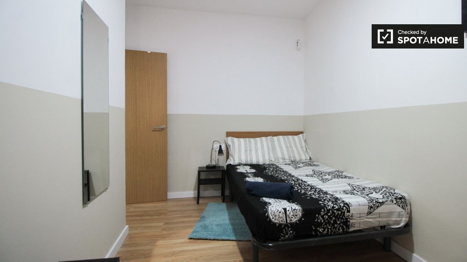 Double room Barcelona, 6 beds — photo 1