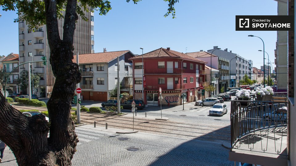 Double room Porto, 5 beds, 300m² — photo 4