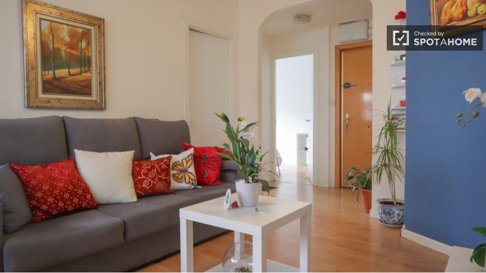 Double room Madrid, 3 beds — photo 7