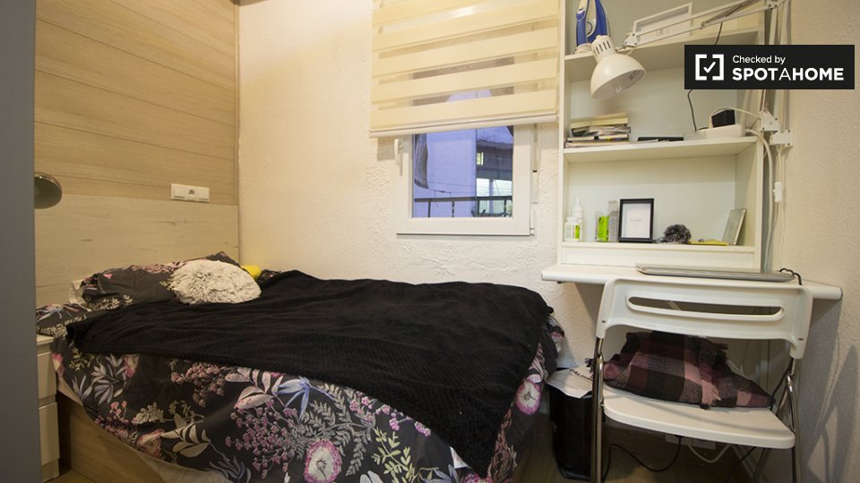 Double room Madrid, 4 beds, 70m² — photo 4