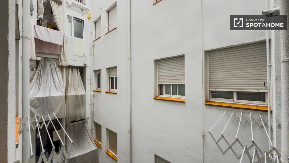 Double room Barcelona, 4 beds, 100m² — photo 32