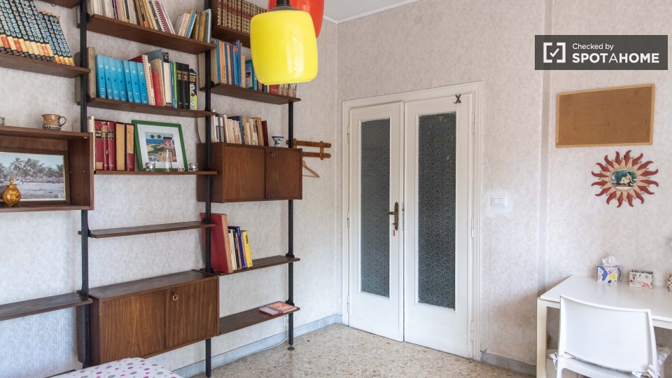 Double room Rome, 3 beds, 100m² — photo 18