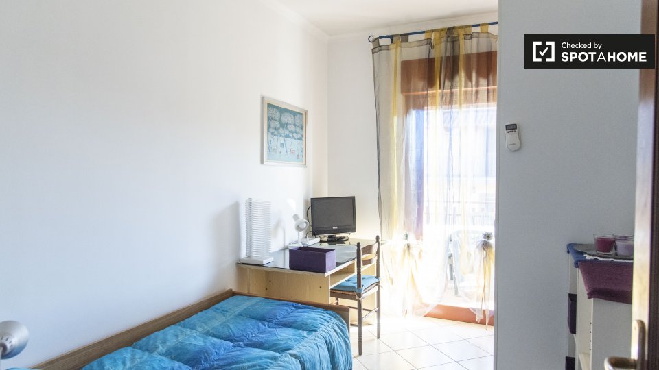 Double room Rome, 3 beds — photo 1