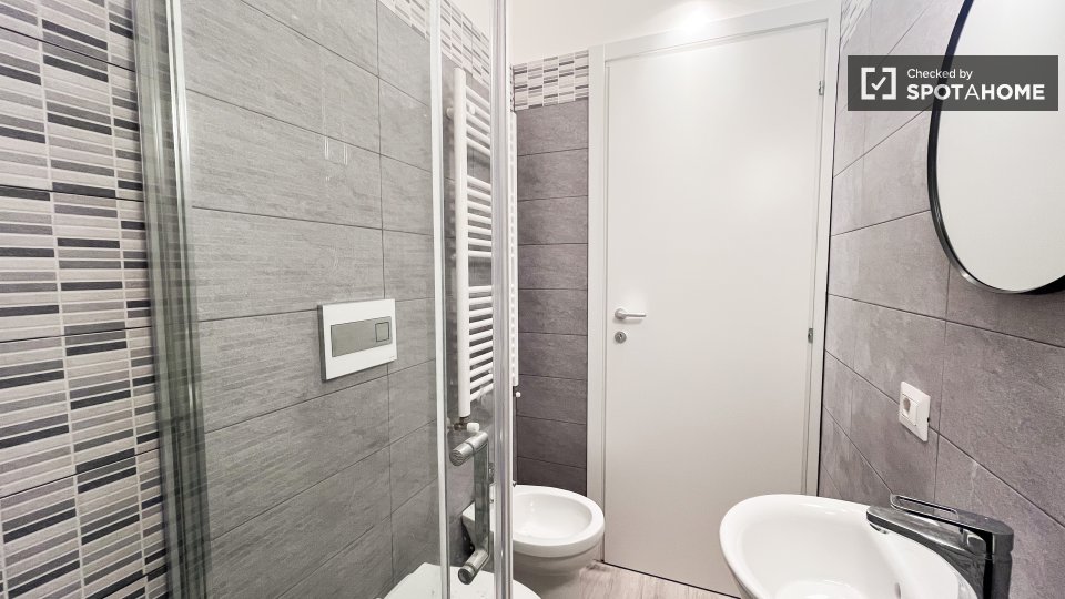 Double room Milan, 4 beds, 90m² — photo 40