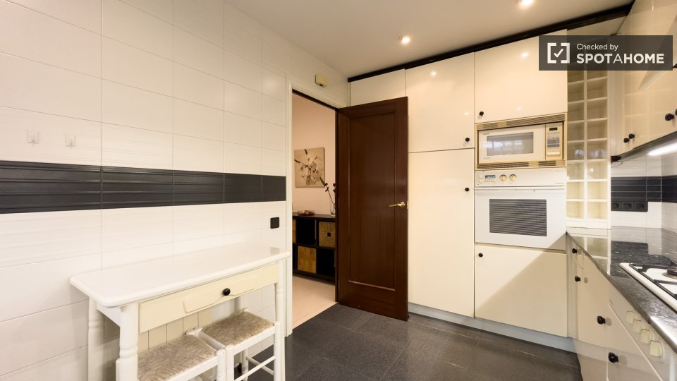 Apartment Barcelona, 2 beds — photo 1