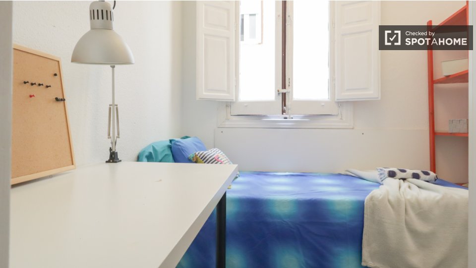Double room Madrid, 10 beds — photo 17