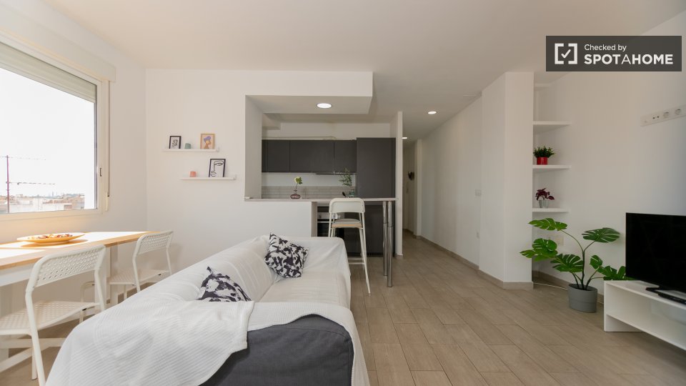 Apartment Valencia, 2 beds, 75m² — photo 16