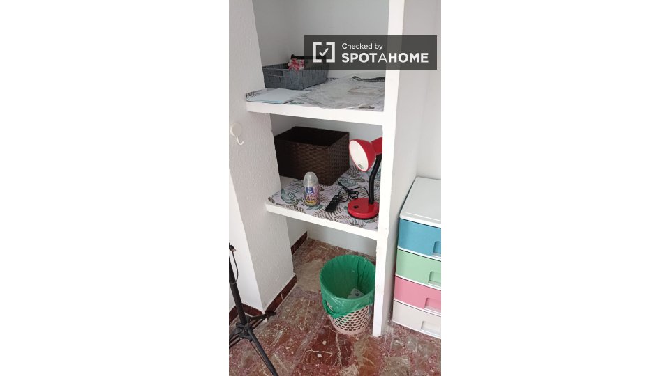Double room Madrid, 7 beds, 180m² — photo 41