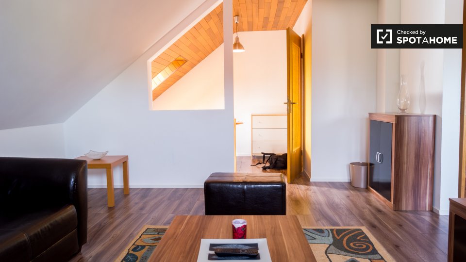 Apartment Berlin, 2 beds, 71m² — photo 1