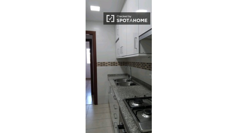 Double room Barcelona, 4 beds — photo 16