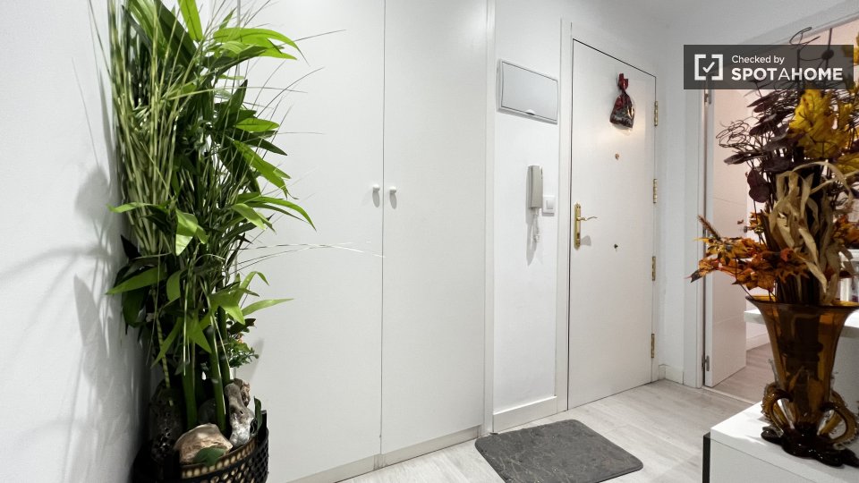 Double room Valencia, 4 beds, 90m² — photo 10