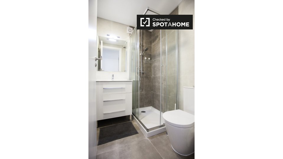 Double room Lisbon, 7 beds, 180m² — photo 5