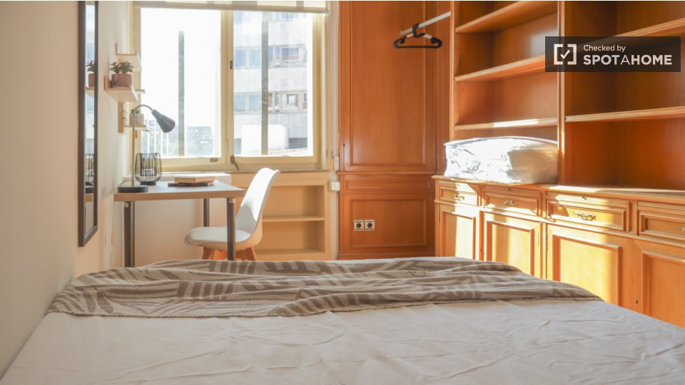 Double room Madrid, 18 beds — photo 19