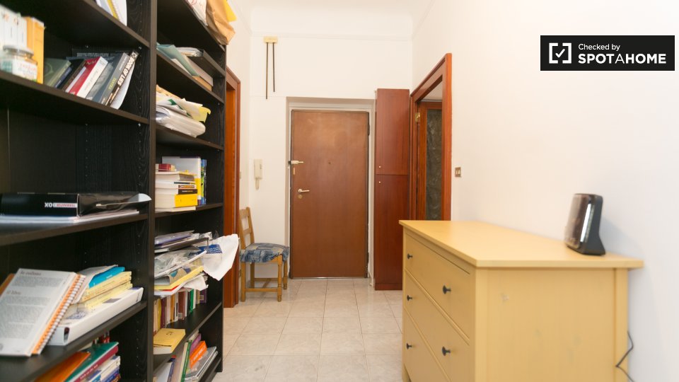 Double room Milan, 2 beds, 70m² — photo 16