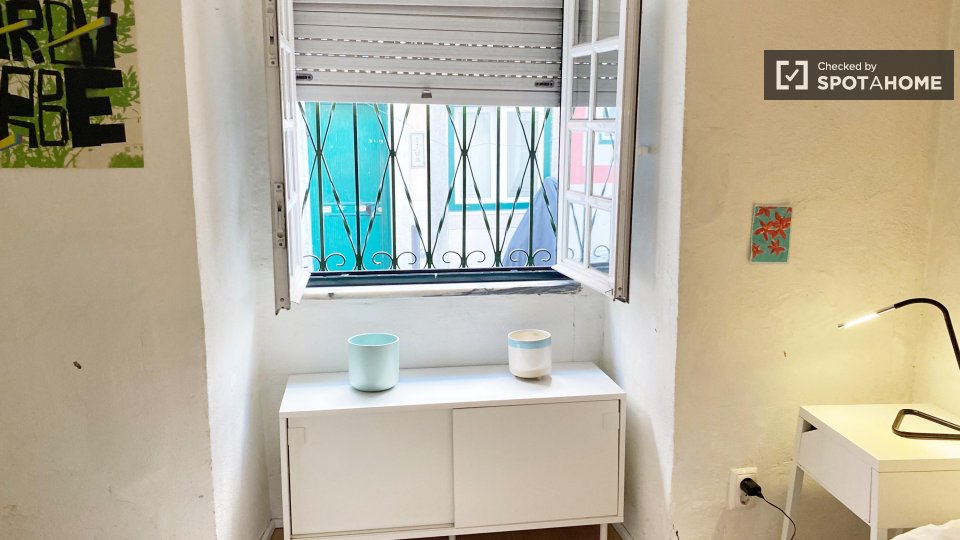 Apartment Lisbon, 1 bed — photo 11