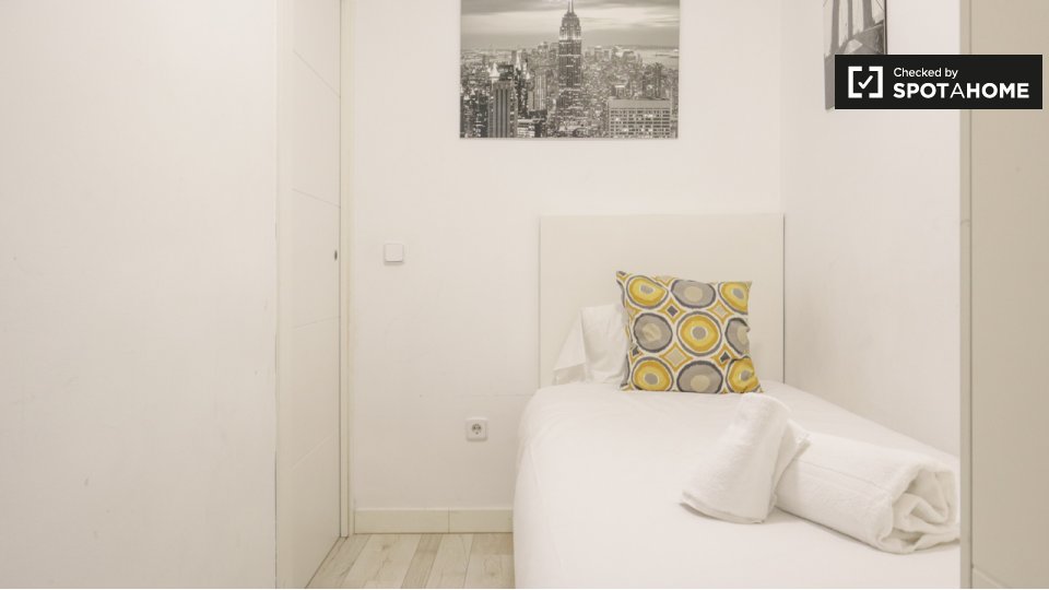Apartment Madrid, 2 beds, 29m² — photo 2