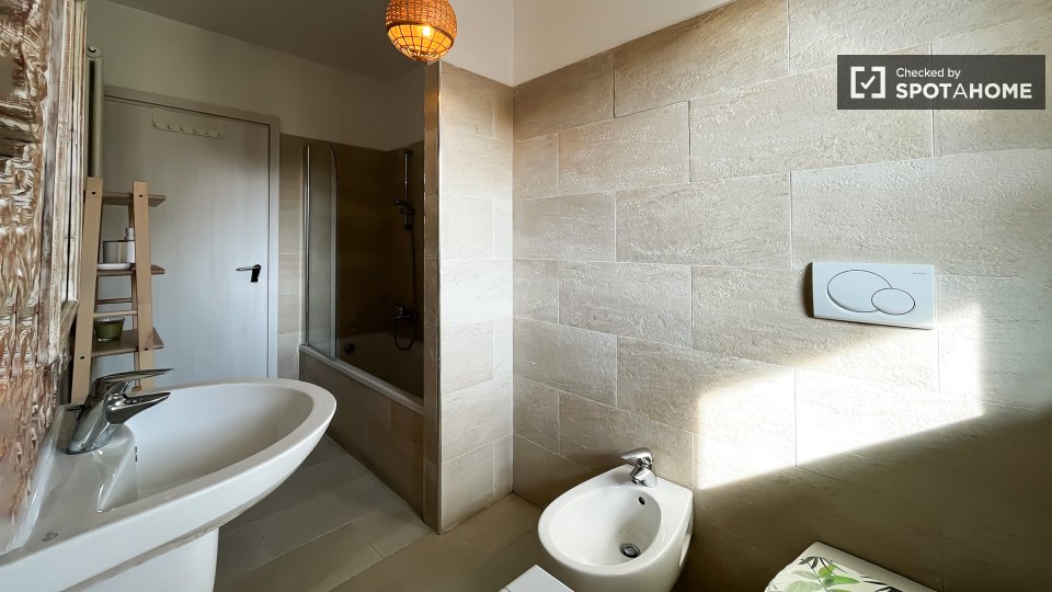 Apartment Milan, 1 bed — photo 9