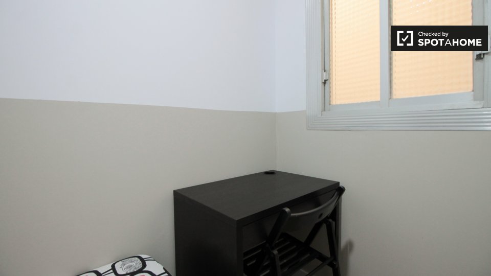 Double room Barcelona, 6 beds, 100m² — photo 4