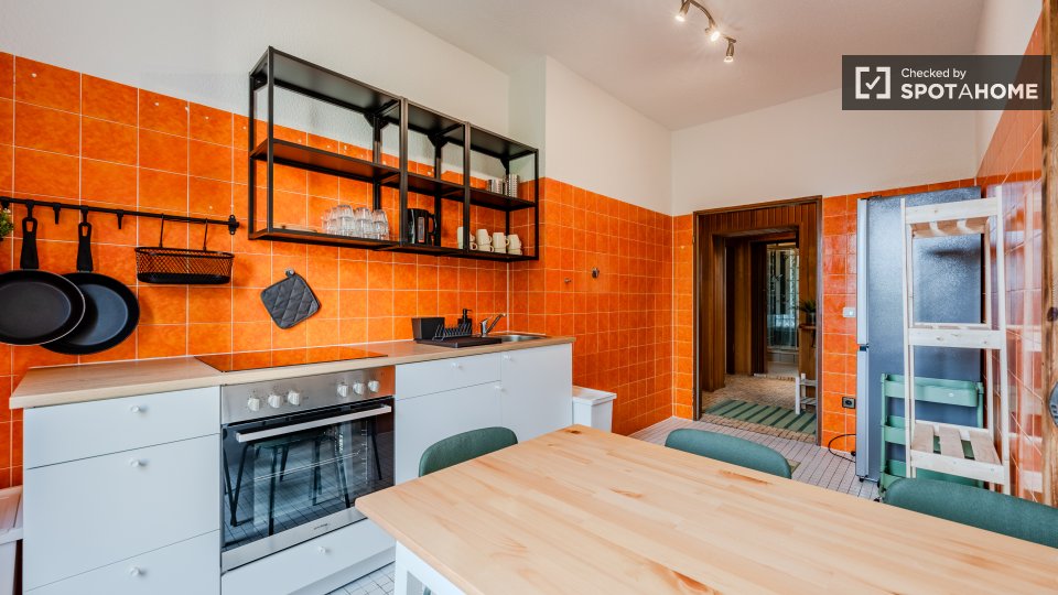 Double room Berlin, 5 beds, 86m² — photo 5