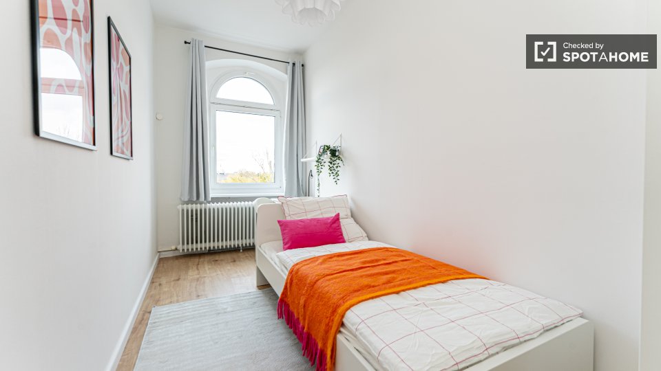 Double room Berlin, 5 beds, 98m² — photo 19