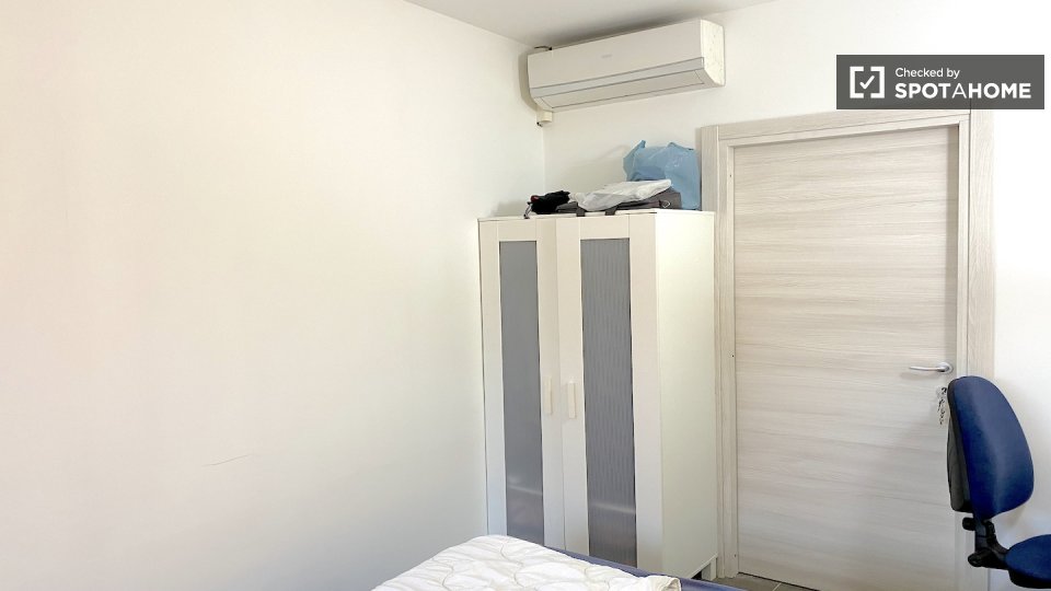 Double room Rome, 4 beds — photo 16