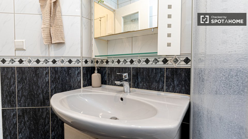 Double room Berlin, 3 beds, 56m² — photo 19
