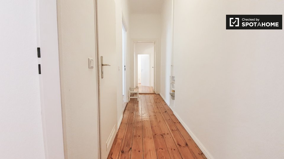 Double room Berlin, 3 beds — photo 10