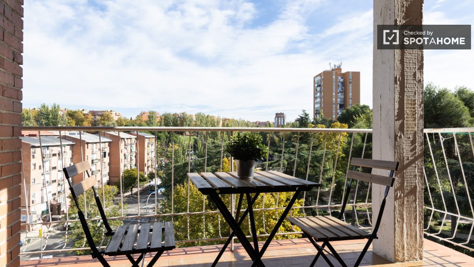 Double room Madrid, 4 beds — photo 18
