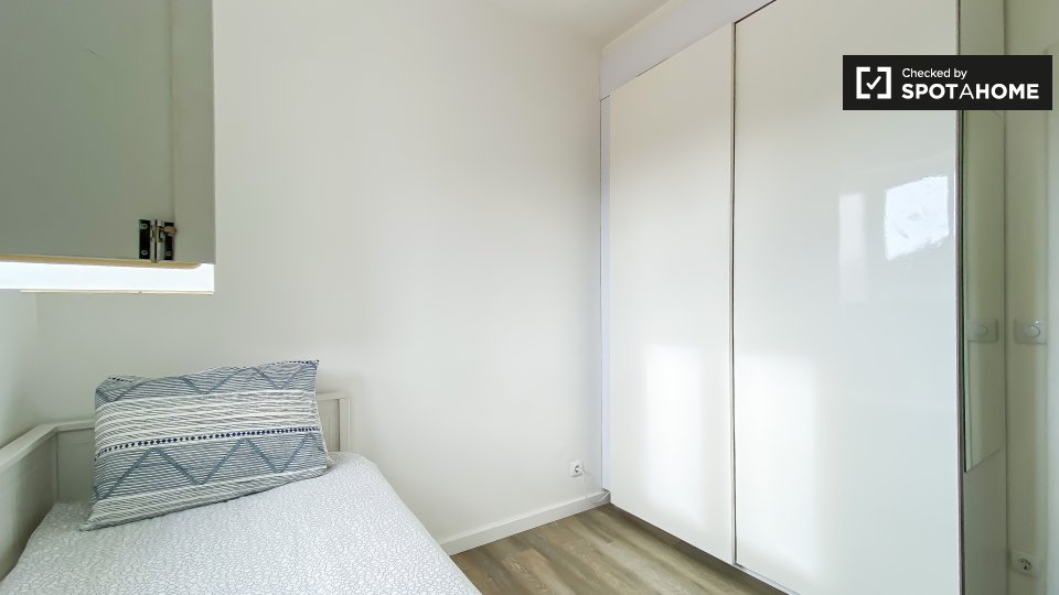 Apartment Lisbon, 2 beds — photo 15