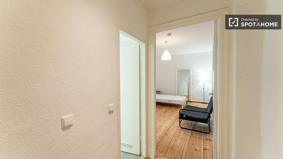 Apartment Berlin, 1 bed, 72m² — photo 4