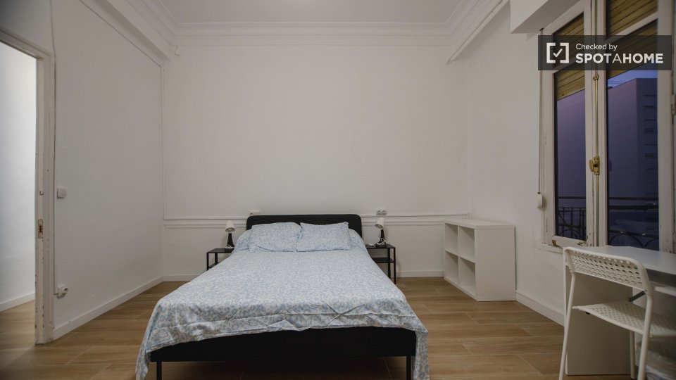 Double room Valencia, 8 beds — photo 16