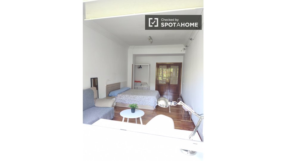 Double room Madrid, 4 beds, 120m² — photo 44
